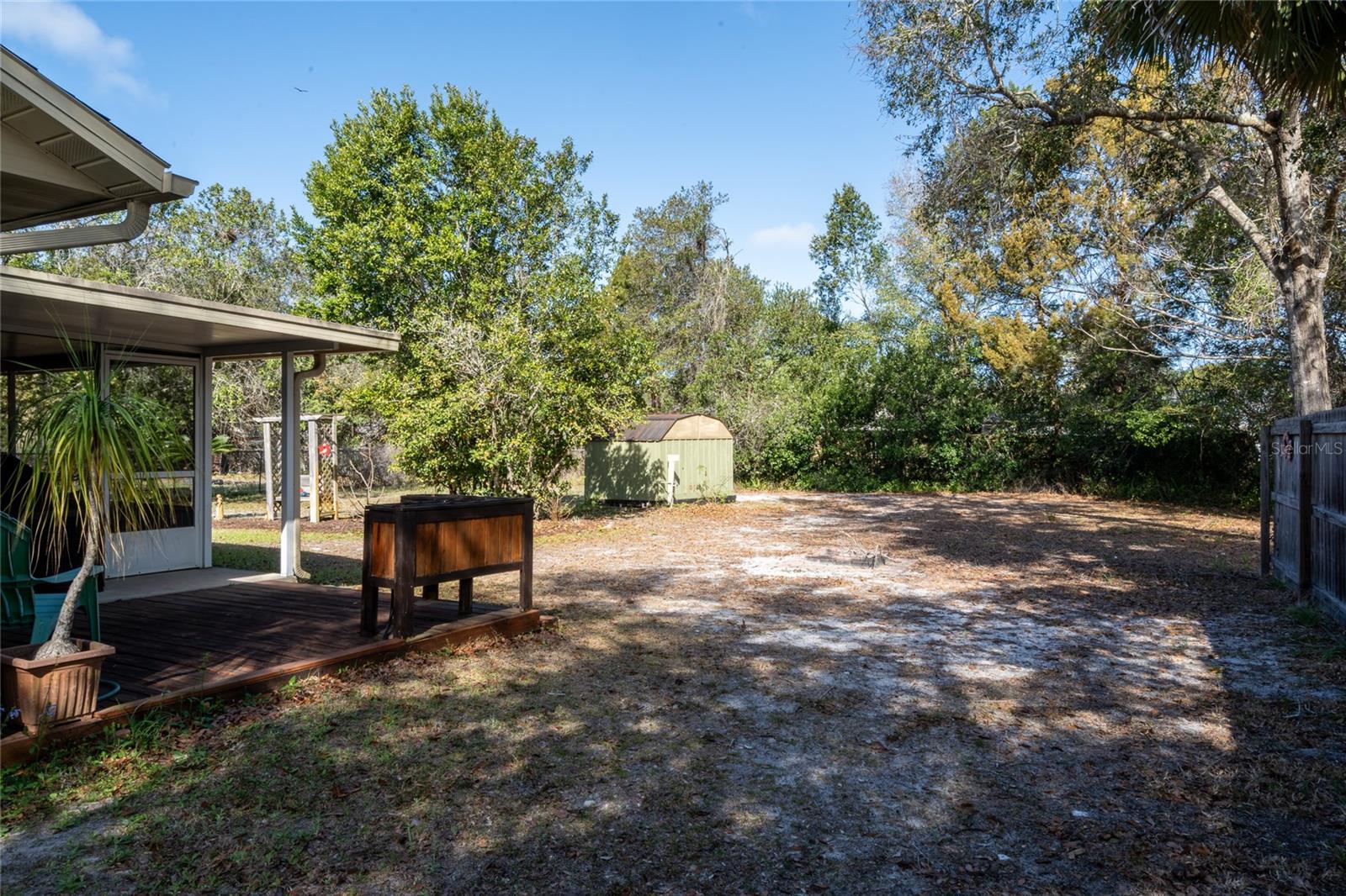 Image 26 of 28 For 1609 Pine Avenue