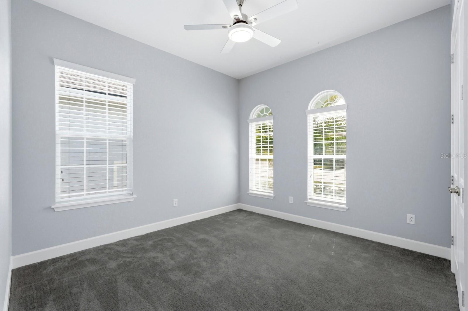 Image 30 of 41 For 6289 Fallsgrove Lane