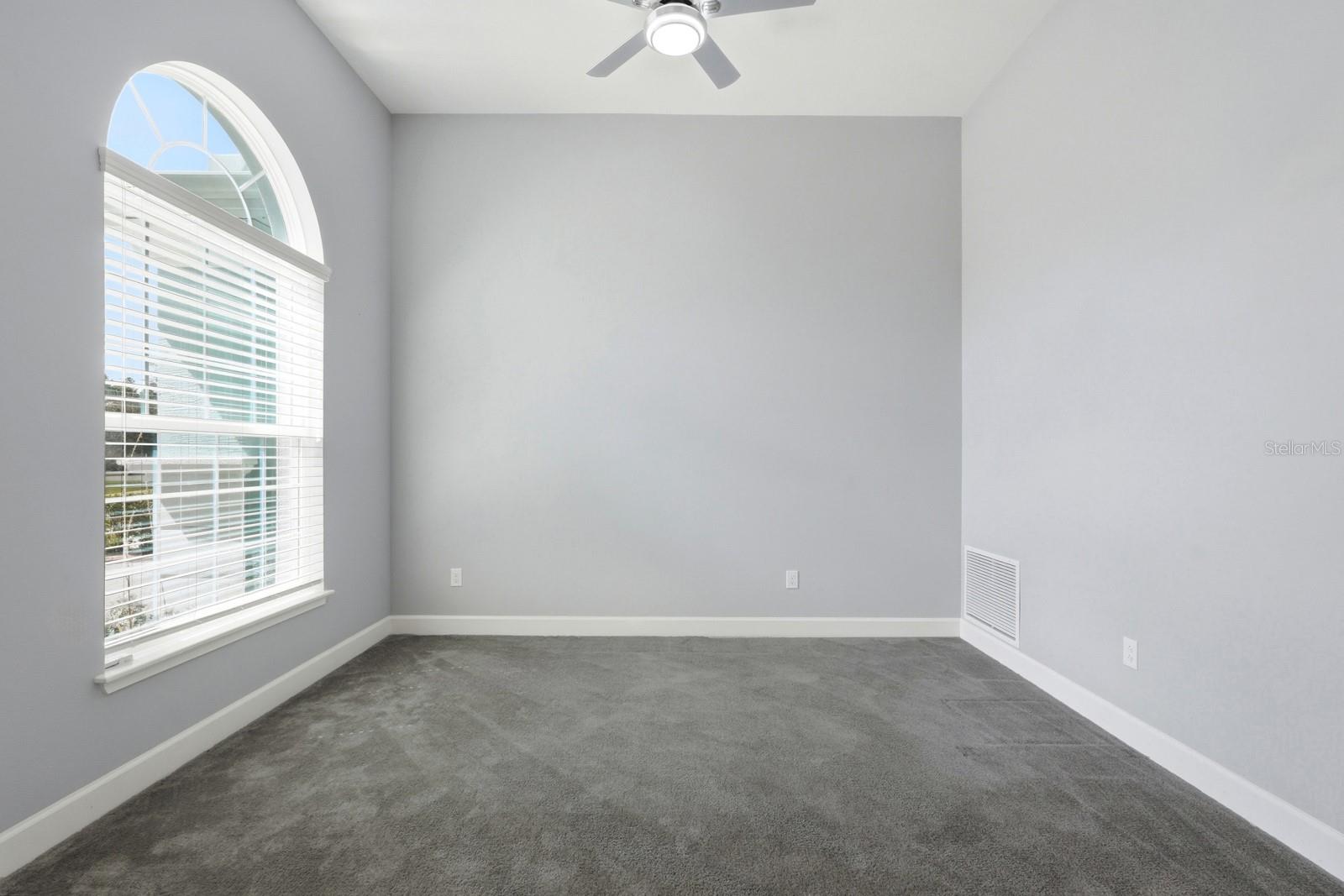 Image 33 of 41 For 6289 Fallsgrove Lane