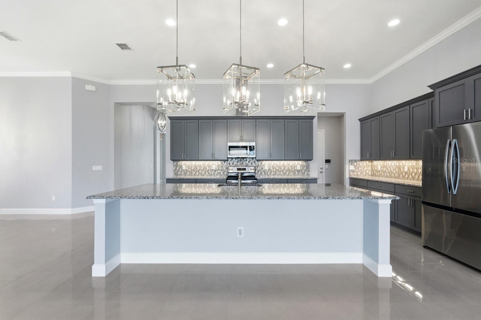 Image 8 of 41 For 6289 Fallsgrove Lane