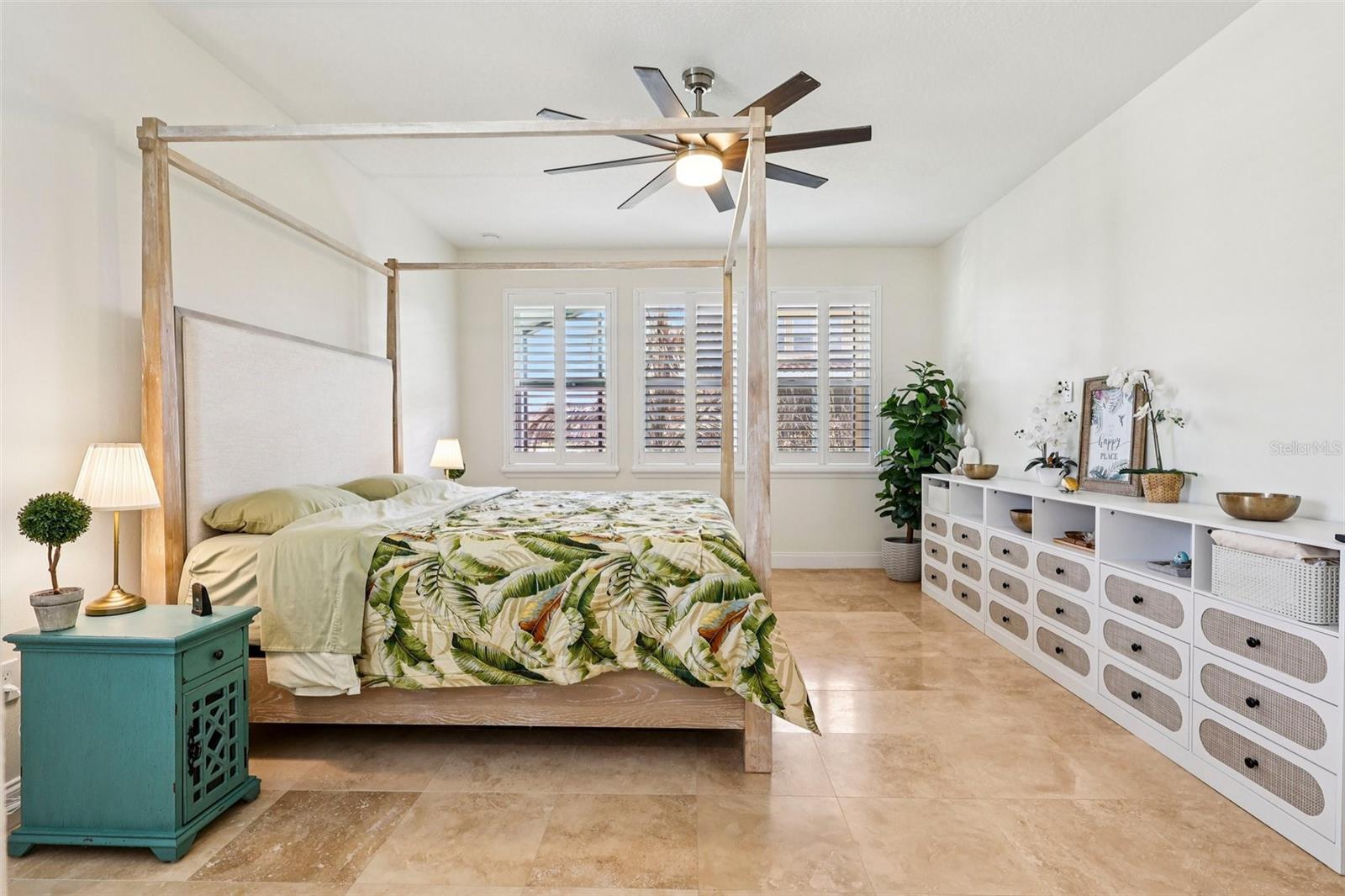 Image 15 of 64 For 3892 Golden Knot Drive