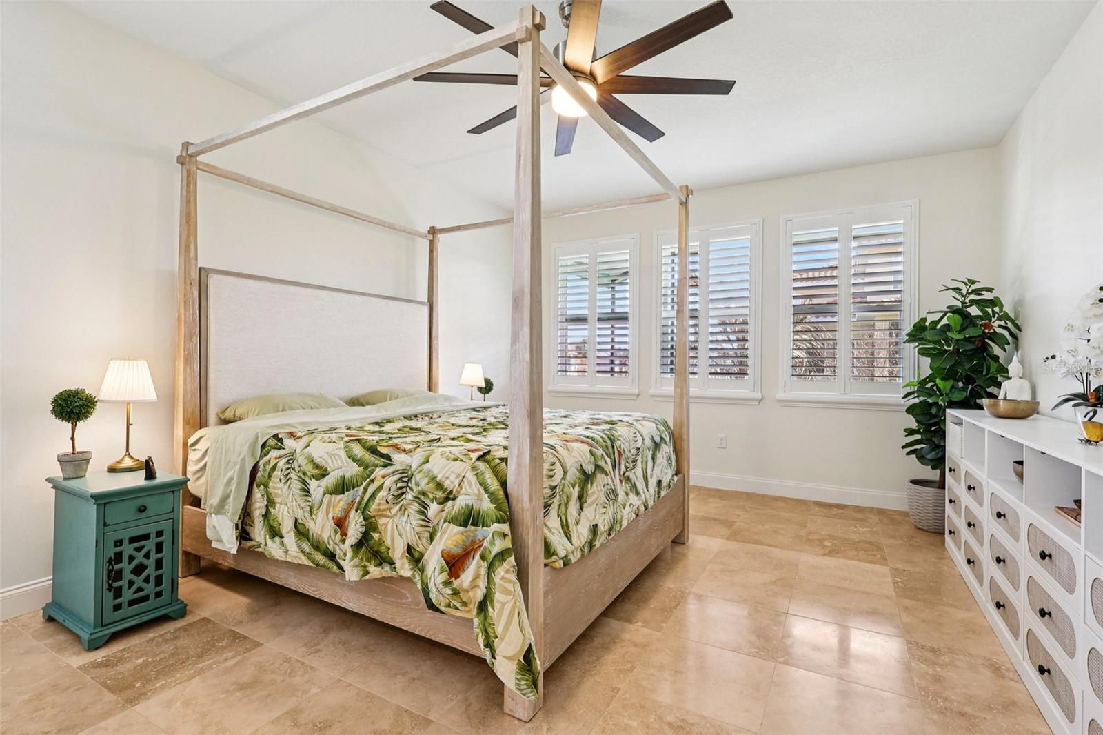 Image 16 of 64 For 3892 Golden Knot Drive