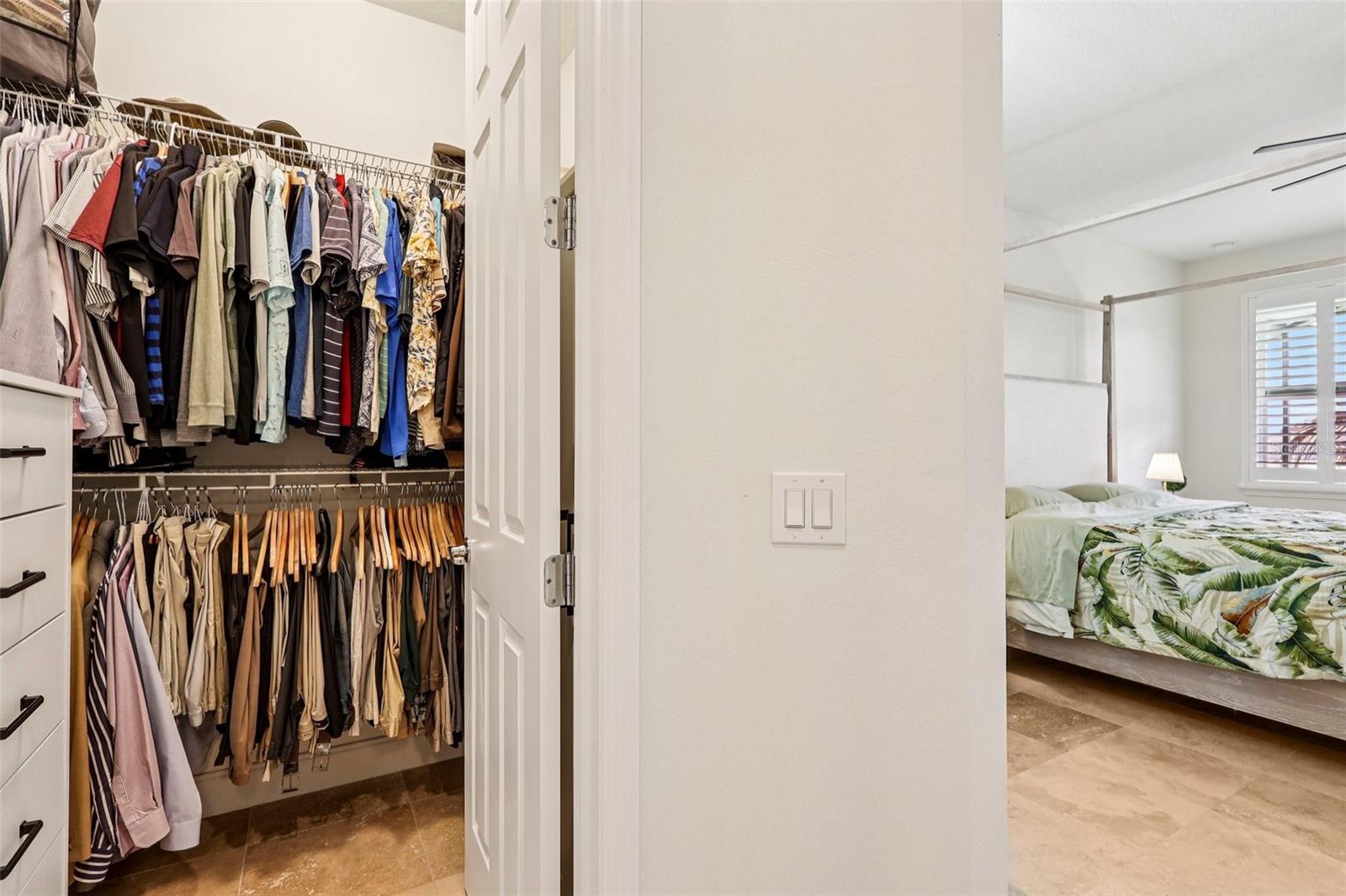 Image 19 of 64 For 3892 Golden Knot Drive