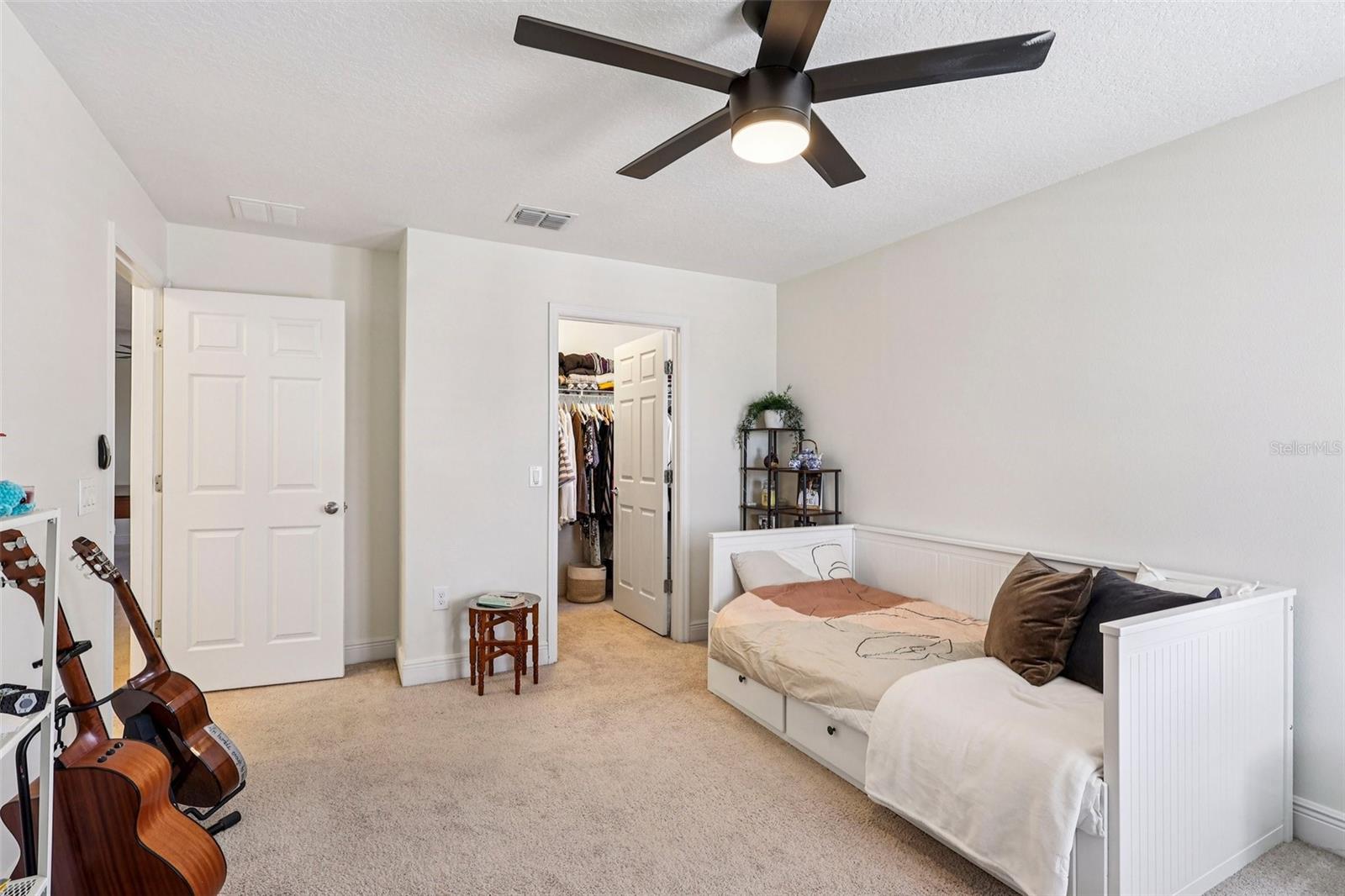 Image 27 of 64 For 3892 Golden Knot Drive