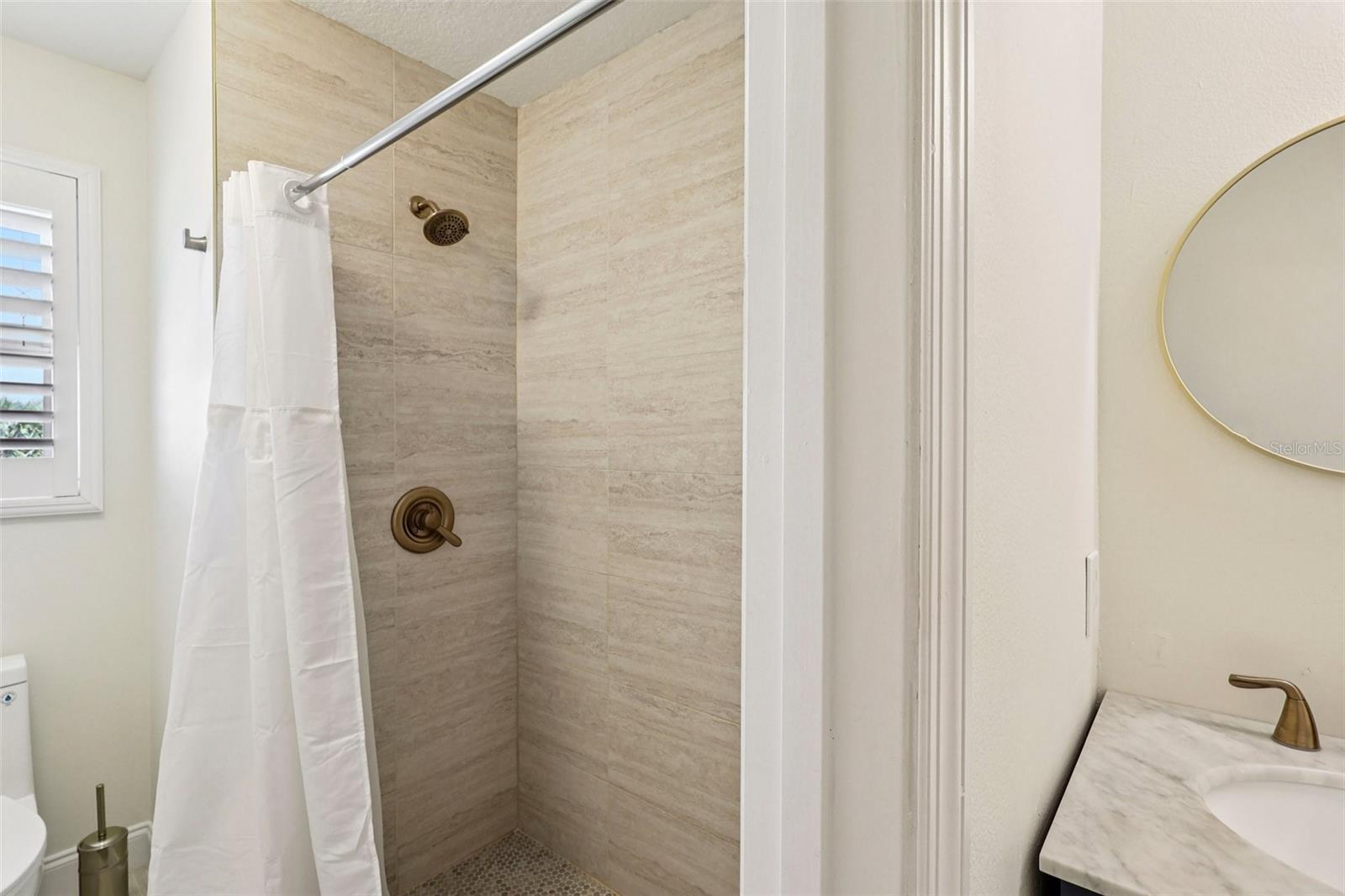 Image 31 of 64 For 3892 Golden Knot Drive