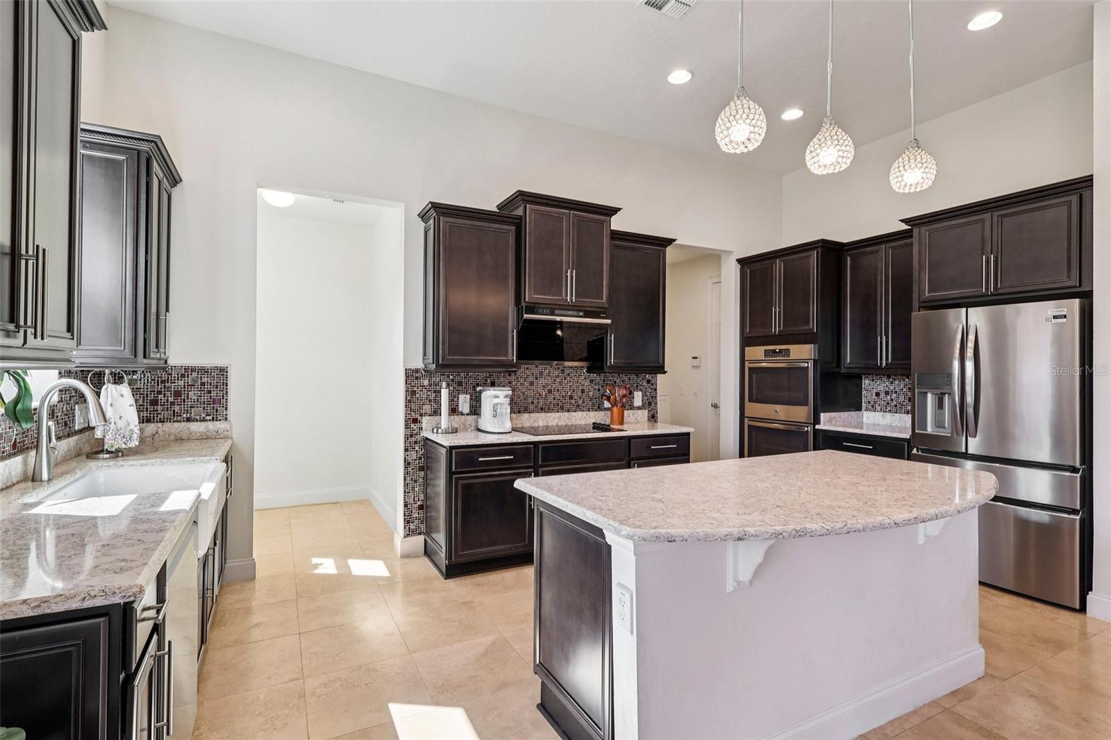 Image 4 of 64 For 3892 Golden Knot Drive