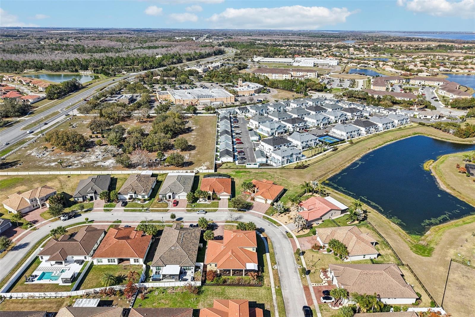 Image 40 of 64 For 3892 Golden Knot Drive