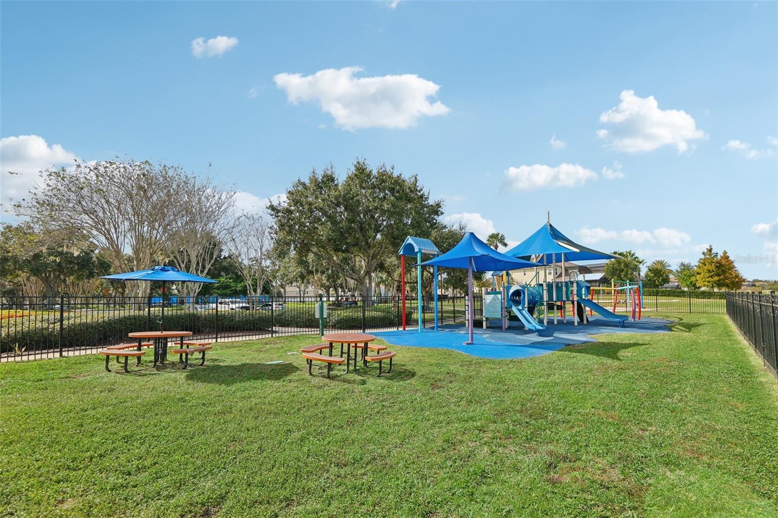 Image 49 of 64 For 3892 Golden Knot Drive