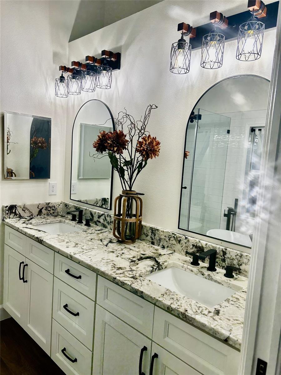 Image 13 of 26 For 1270 Lake Rogers Circle