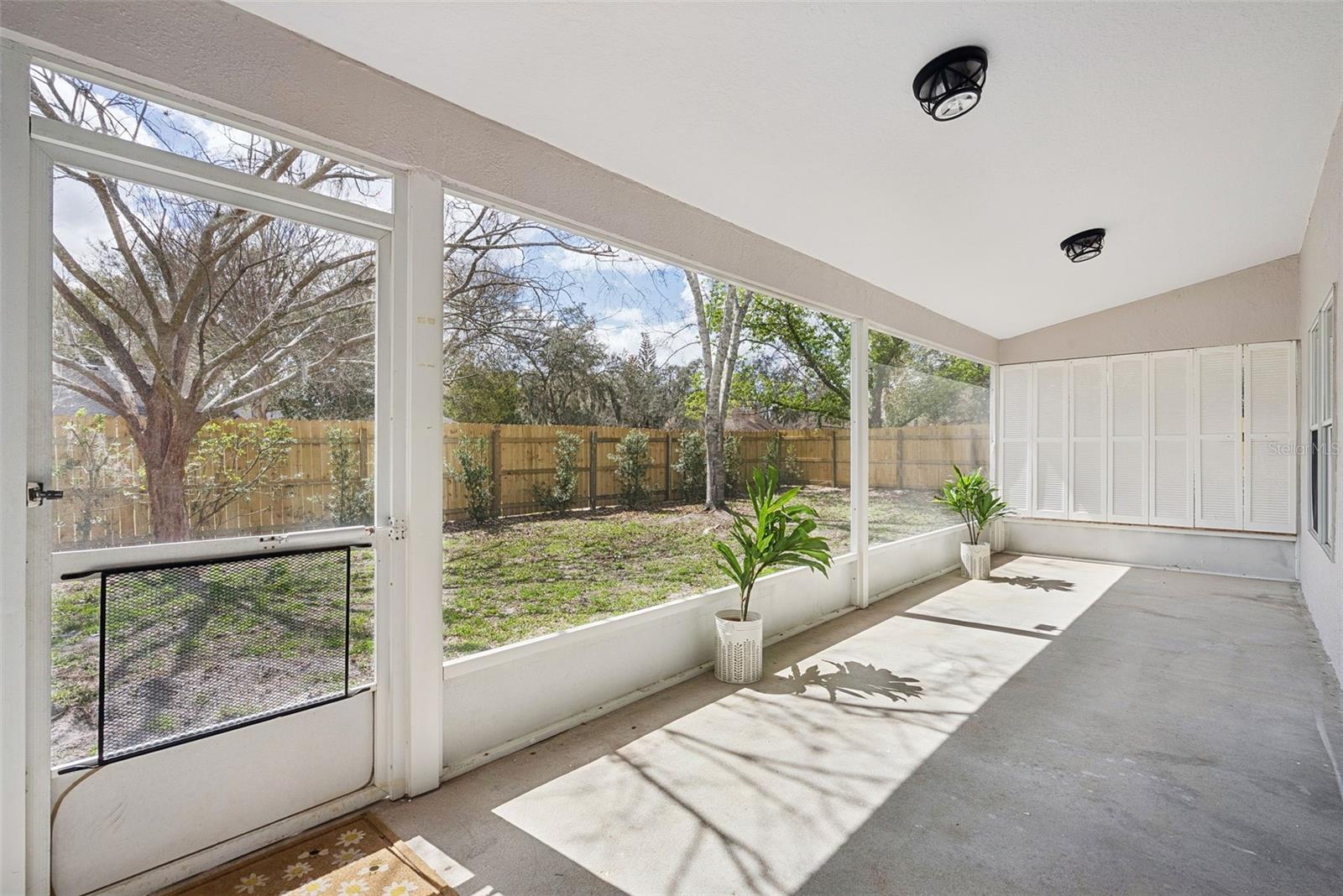 Image 20 of 26 For 1270 Lake Rogers Circle