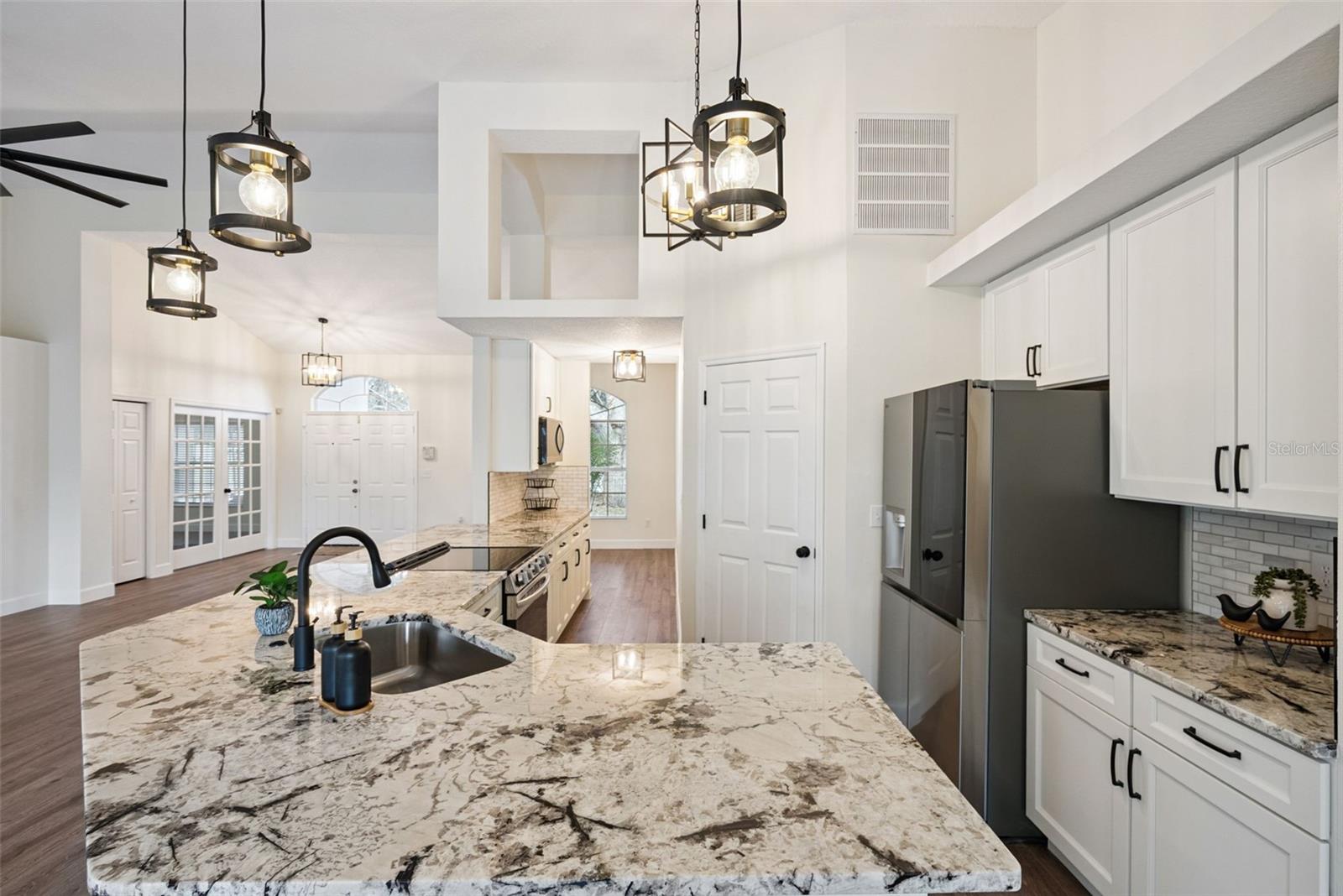 Image 5 of 26 For 1270 Lake Rogers Circle