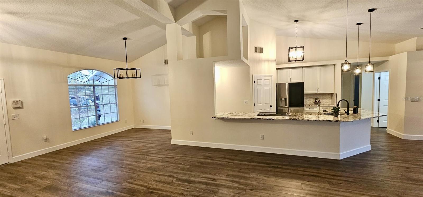 Image 8 of 26 For 1270 Lake Rogers Circle