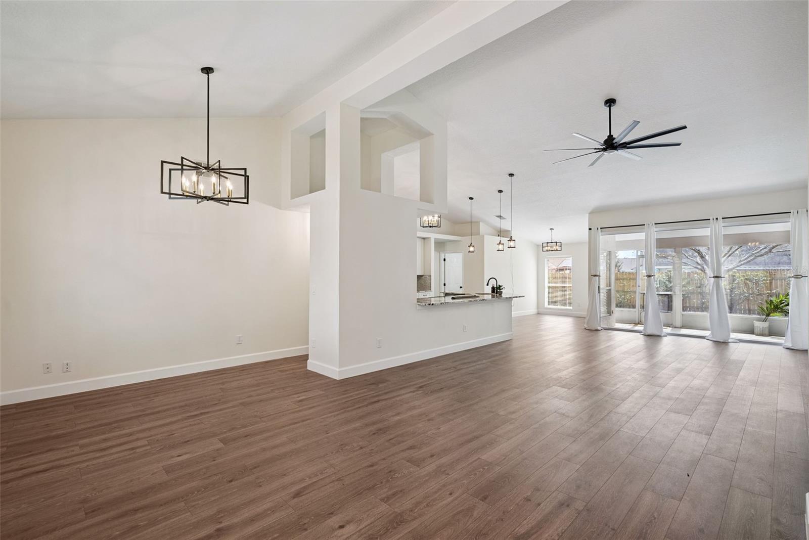 Image 9 of 26 For 1270 Lake Rogers Circle