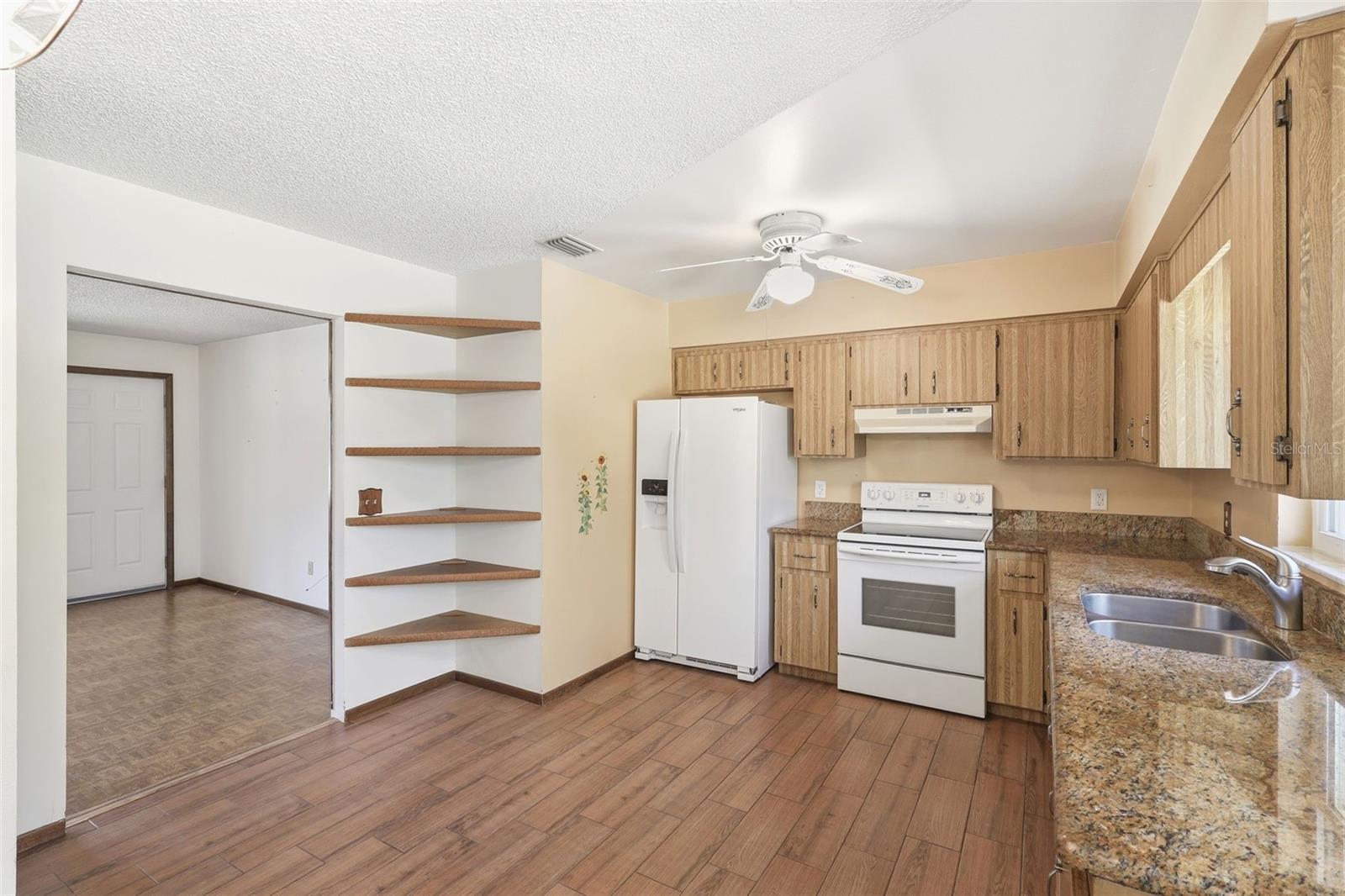 Image 11 of 34 For 525 Sandy Pines Drive