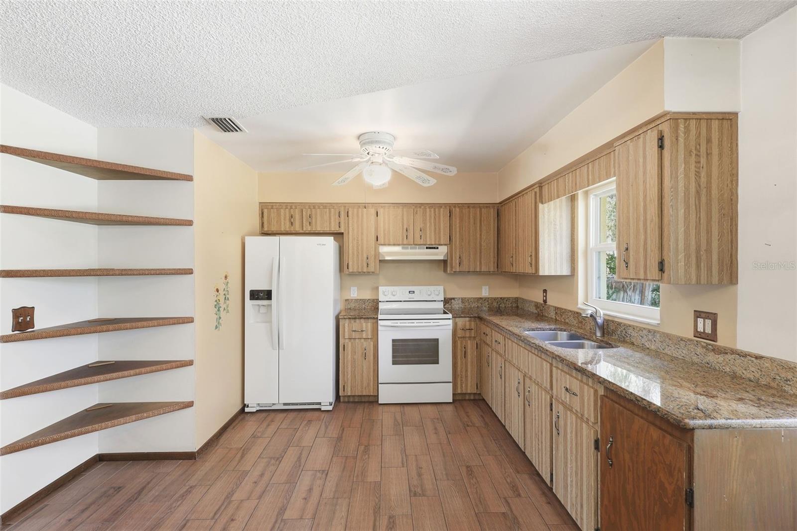 Image 14 of 34 For 525 Sandy Pines Drive