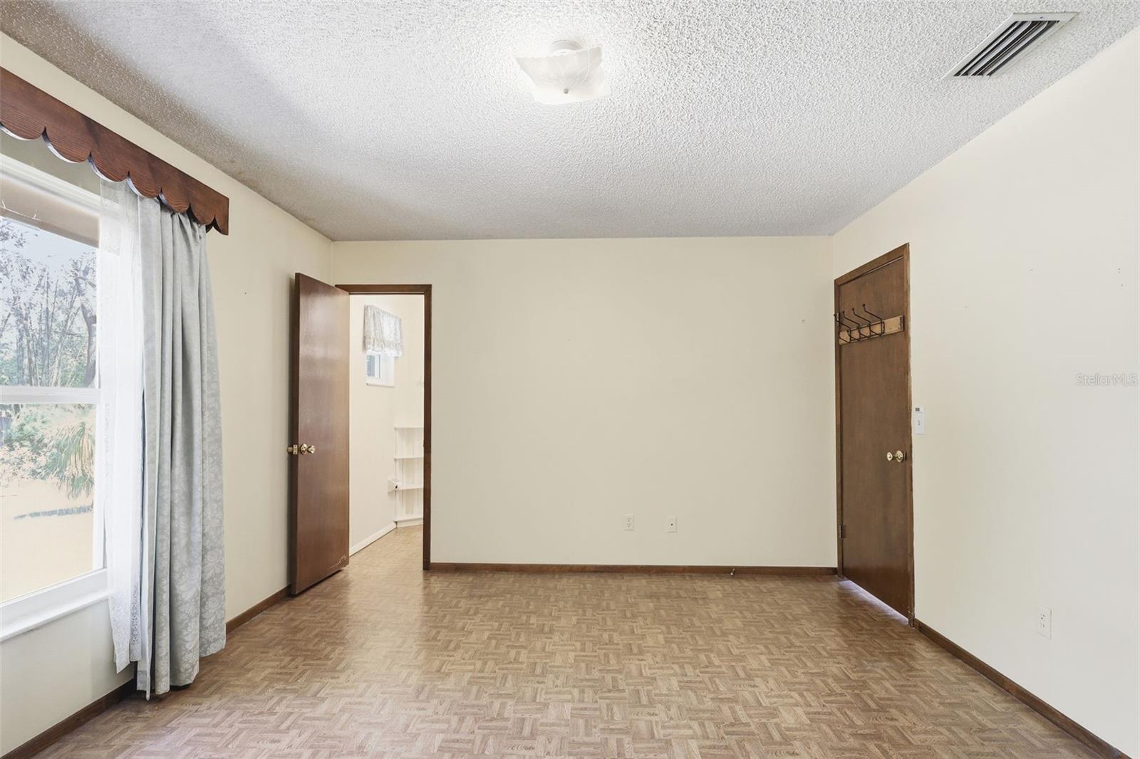 Image 21 of 34 For 525 Sandy Pines Drive