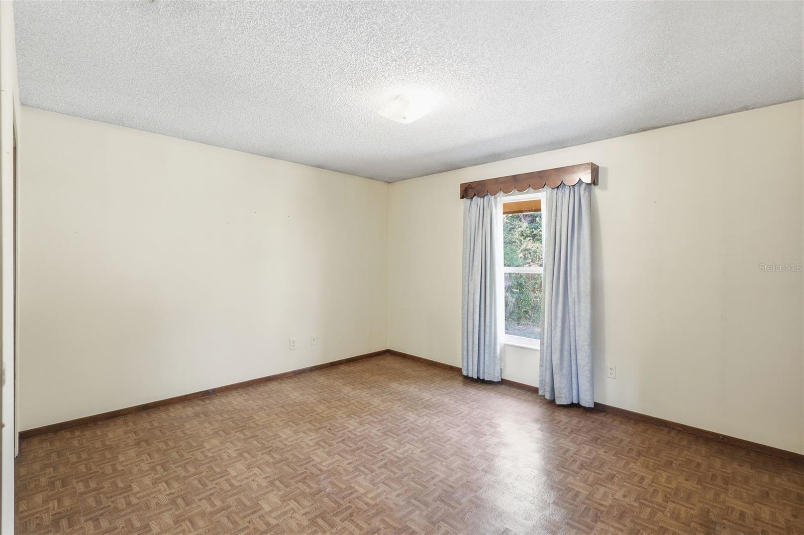 Image 22 of 34 For 525 Sandy Pines Drive