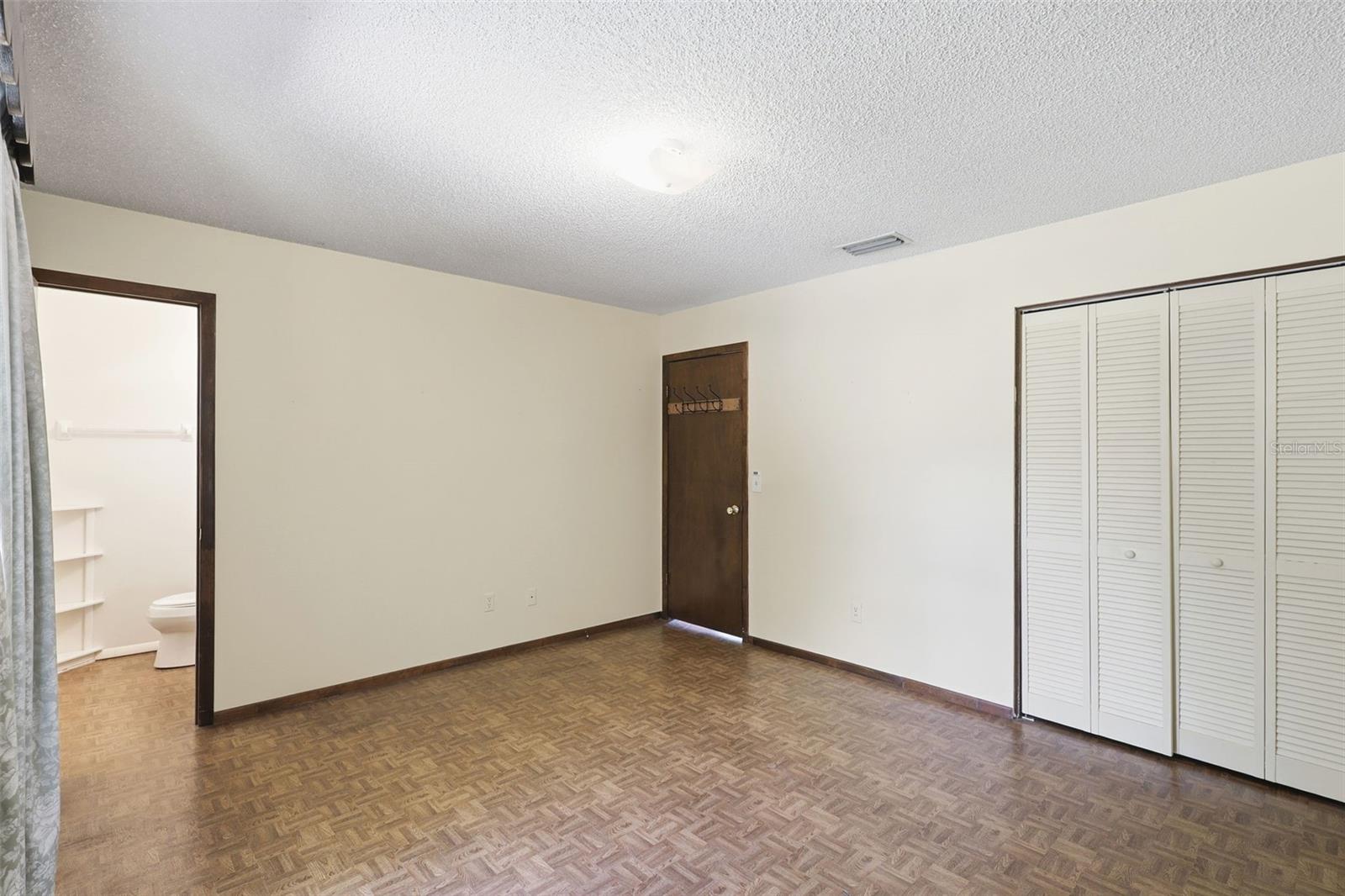 Image 23 of 34 For 525 Sandy Pines Drive