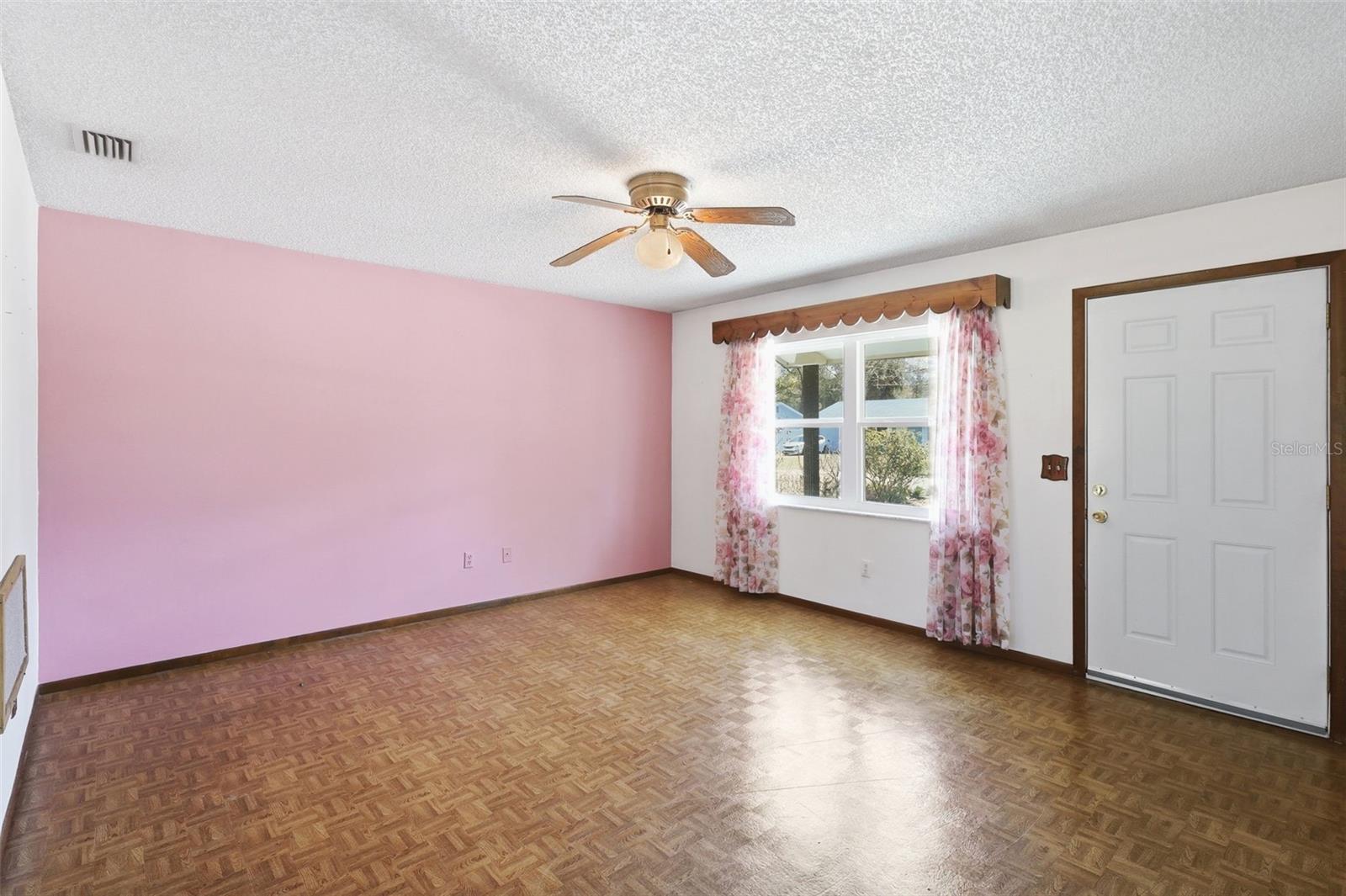 Image 9 of 34 For 525 Sandy Pines Drive