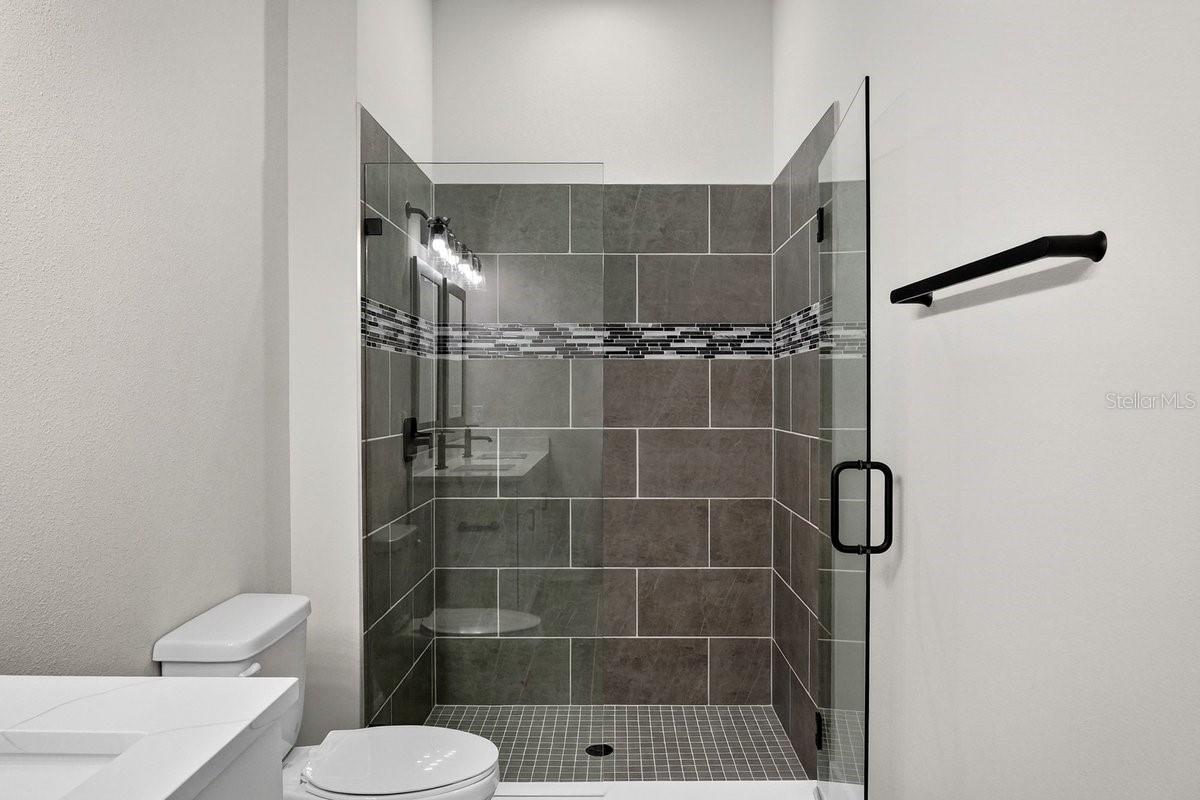 Image 36 of 53 For 8719 Ford Road