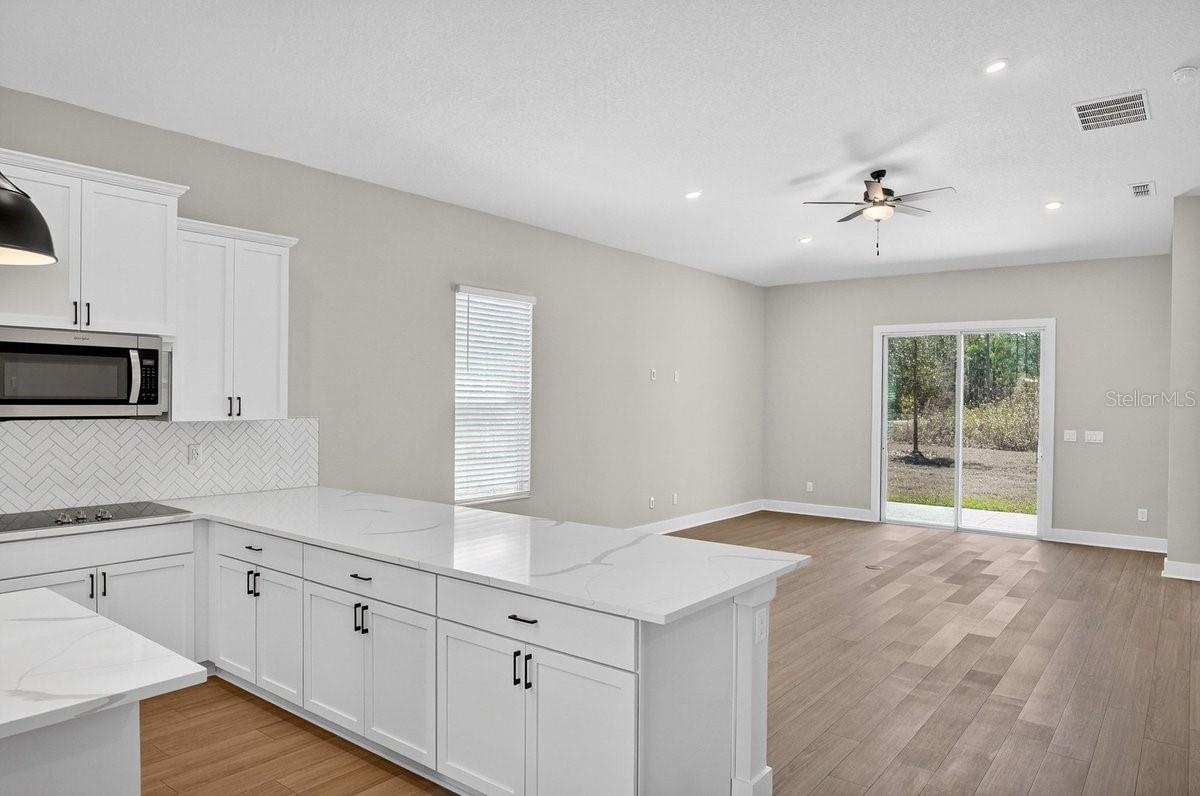 Image 18 of 53 For 8431 Ford Road