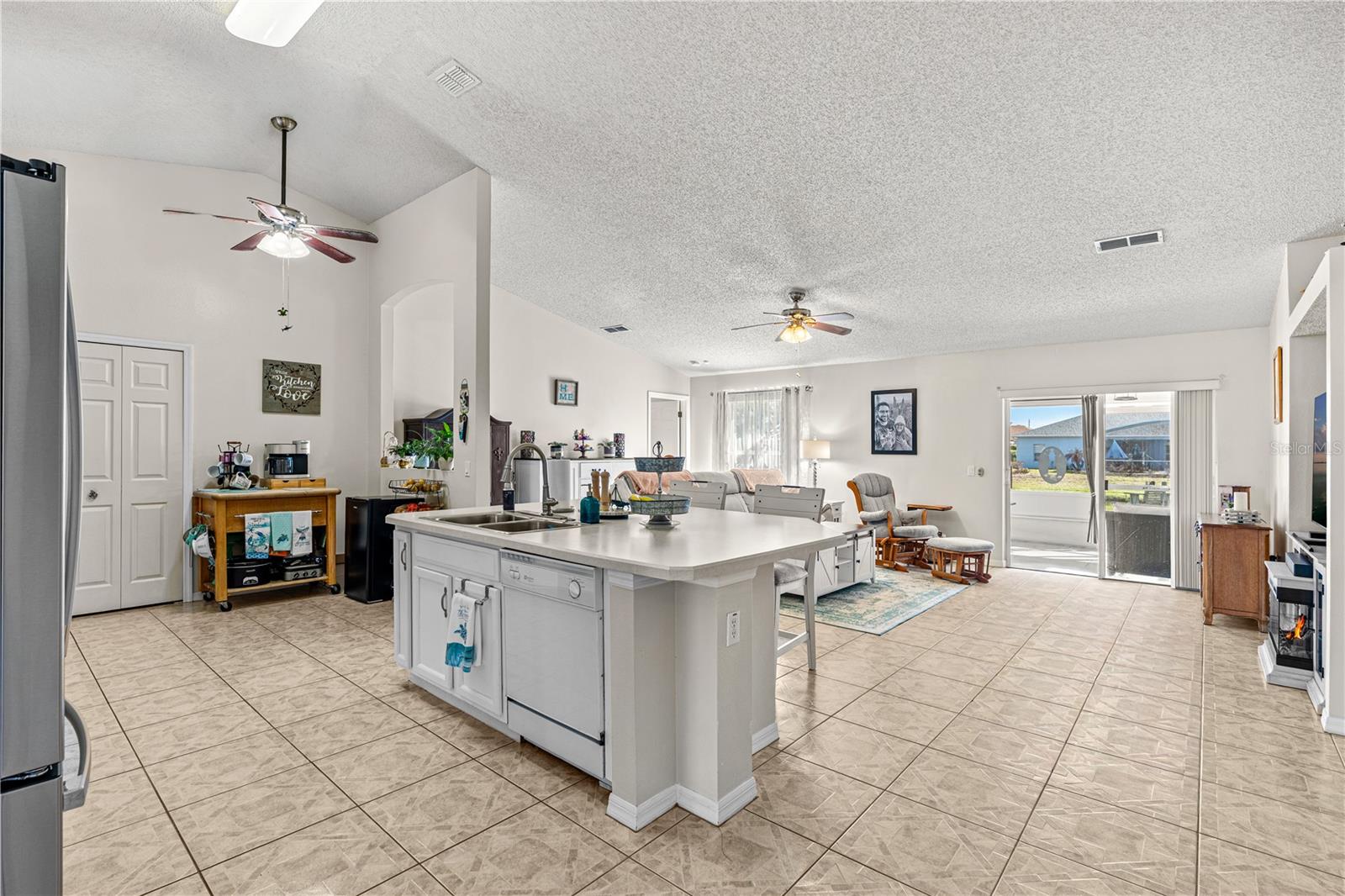 Image 11 of 42 For 341 Mariners Gate Drive