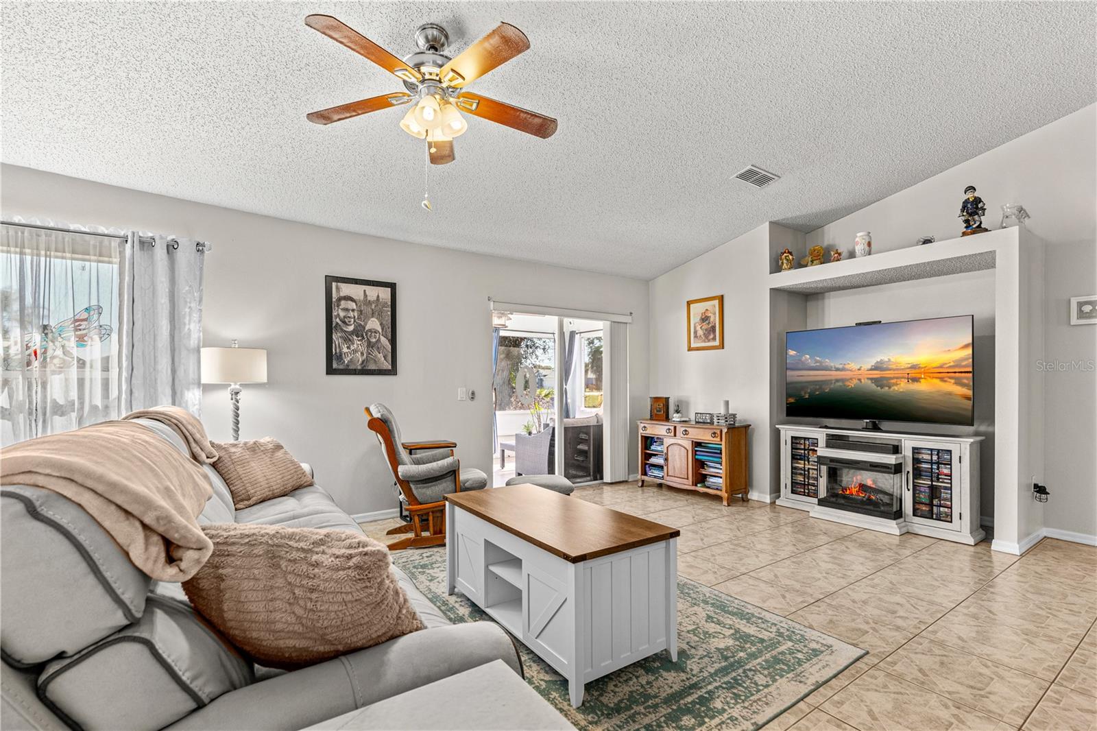 Image 13 of 42 For 341 Mariners Gate Drive