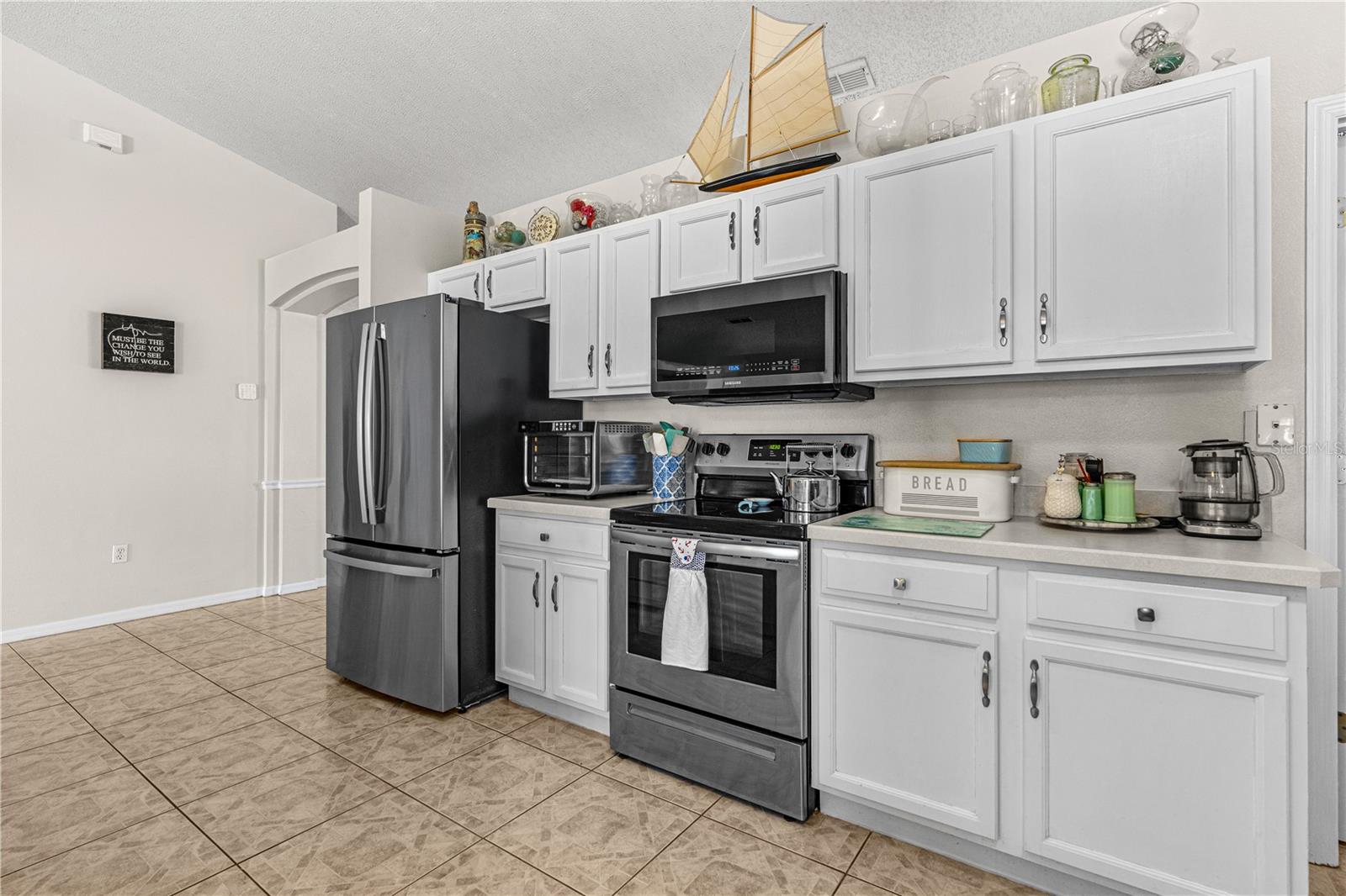 Image 18 of 42 For 341 Mariners Gate Drive