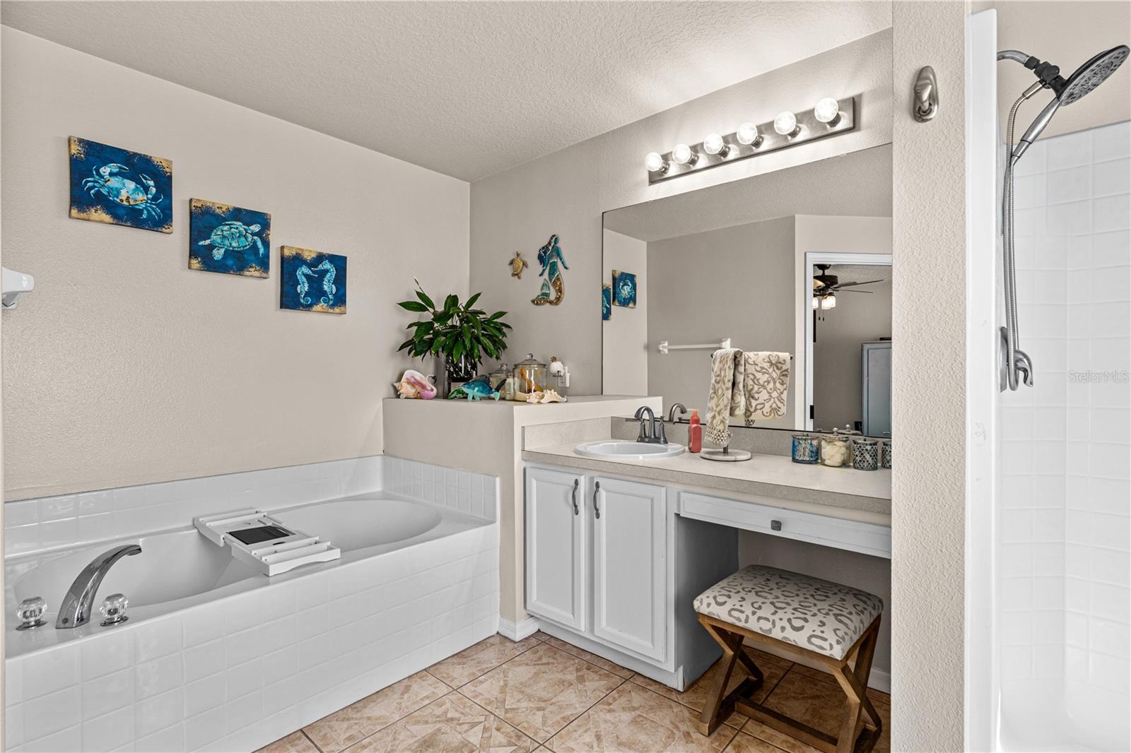 Image 24 of 42 For 341 Mariners Gate Drive