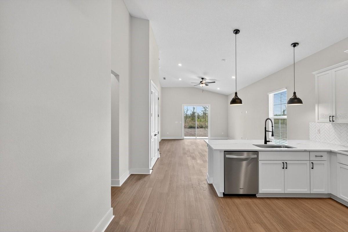 Image 10 of 56 For 8495 Ford Road