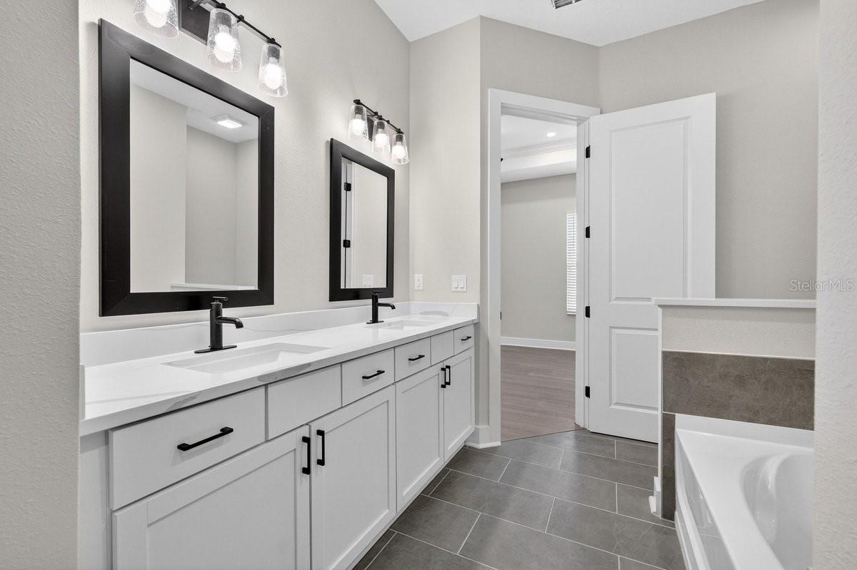 Image 33 of 56 For 8495 Ford Road