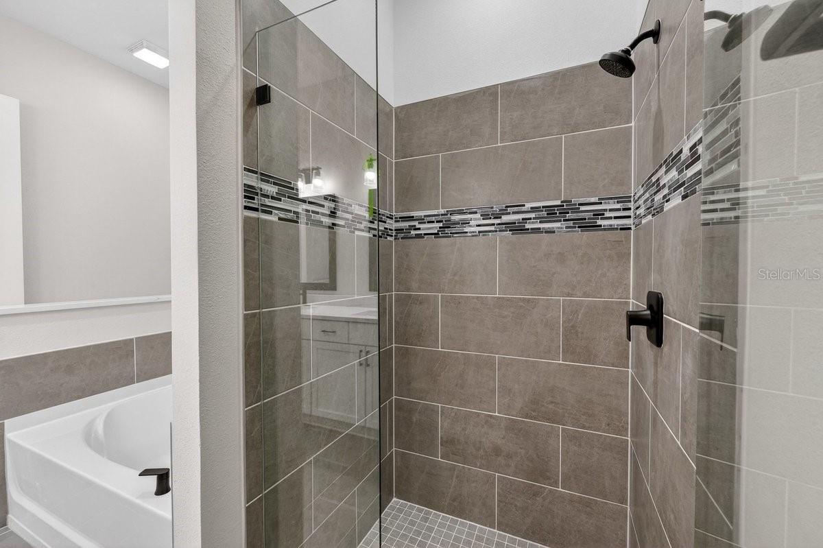 Image 36 of 56 For 8495 Ford Road