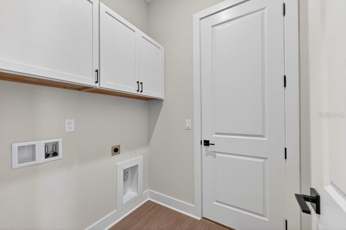 Image 38 of 56 For 8495 Ford Road