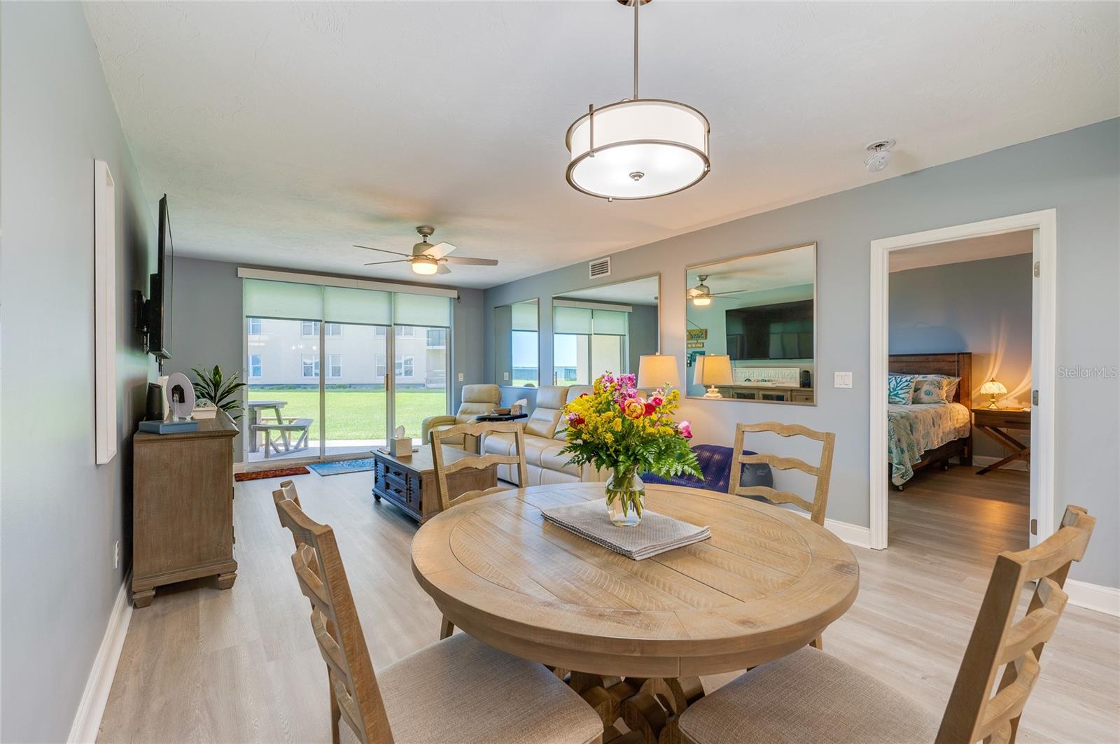 Image 15 of 40 For 4565 Atlantic Avenue 5110