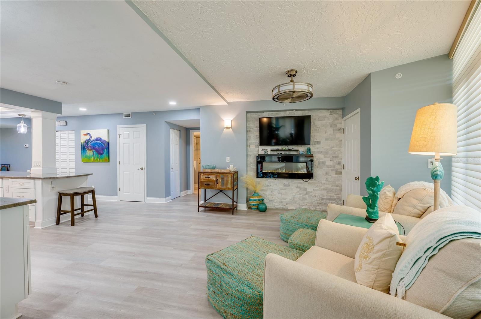 Image 2 of 40 For 4565 Atlantic Avenue 5110