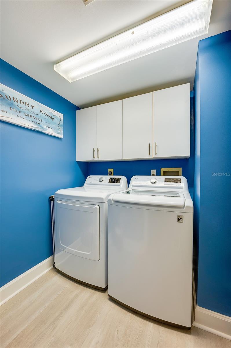 Image 25 of 40 For 4565 Atlantic Avenue 5110