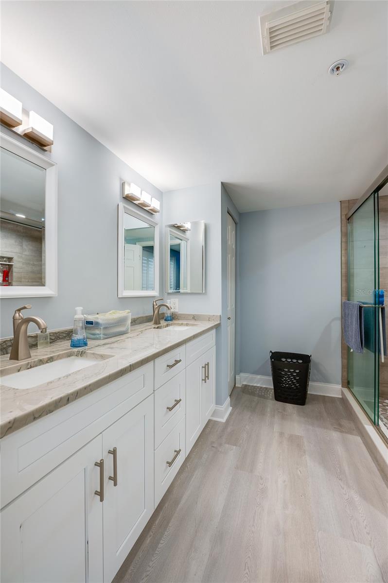 Image 28 of 40 For 4565 Atlantic Avenue 5110