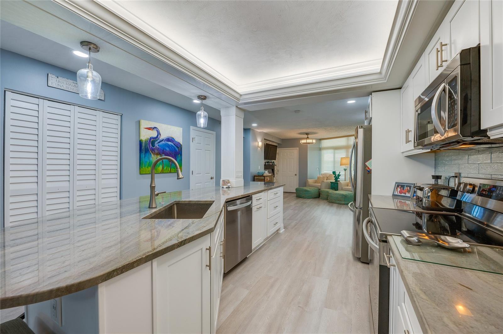 Image 7 of 40 For 4565 Atlantic Avenue 5110