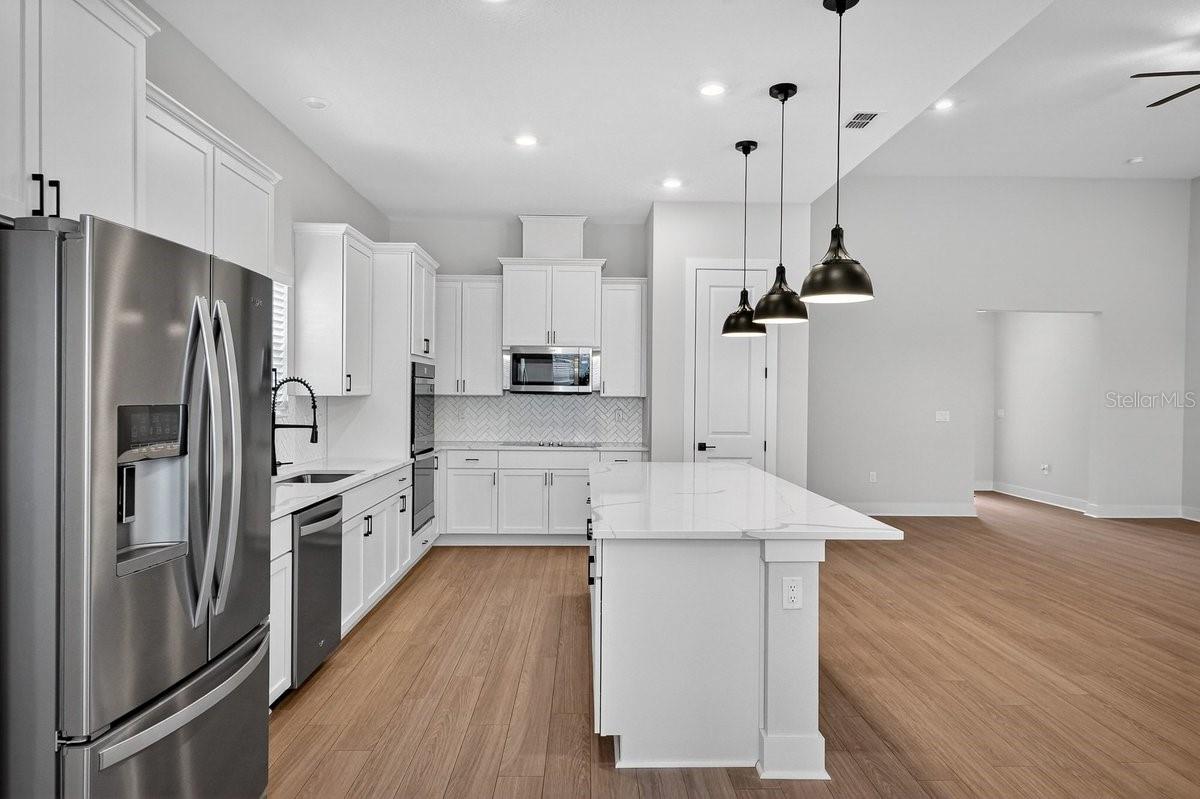 Image 13 of 52 For 8463 Ford Road