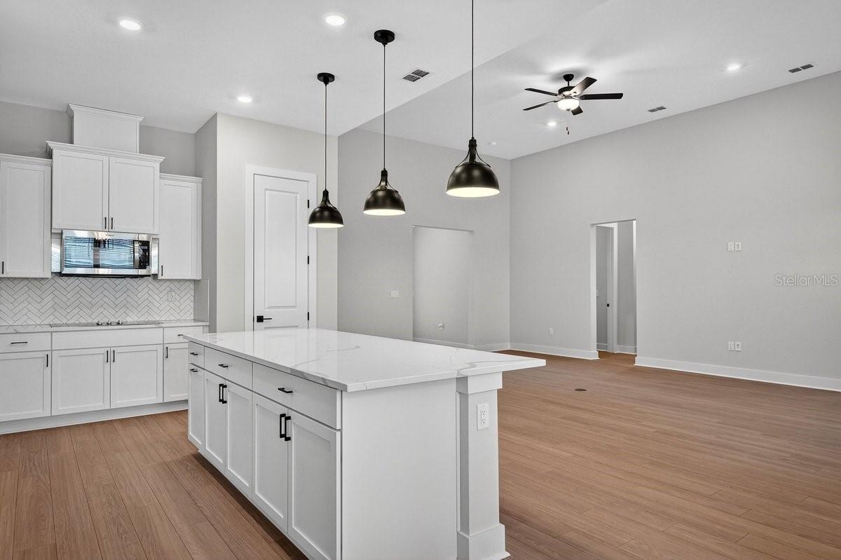 Image 14 of 52 For 8463 Ford Road