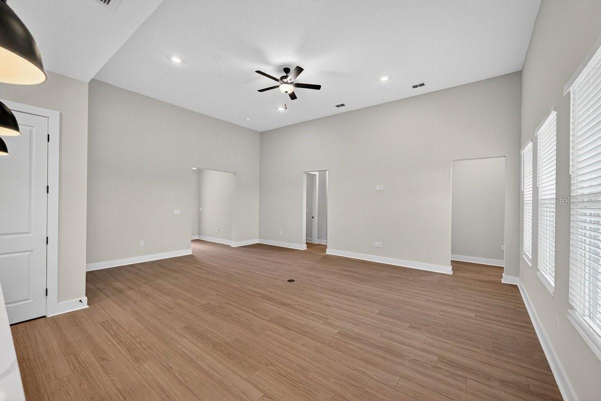 Image 16 of 52 For 8463 Ford Road