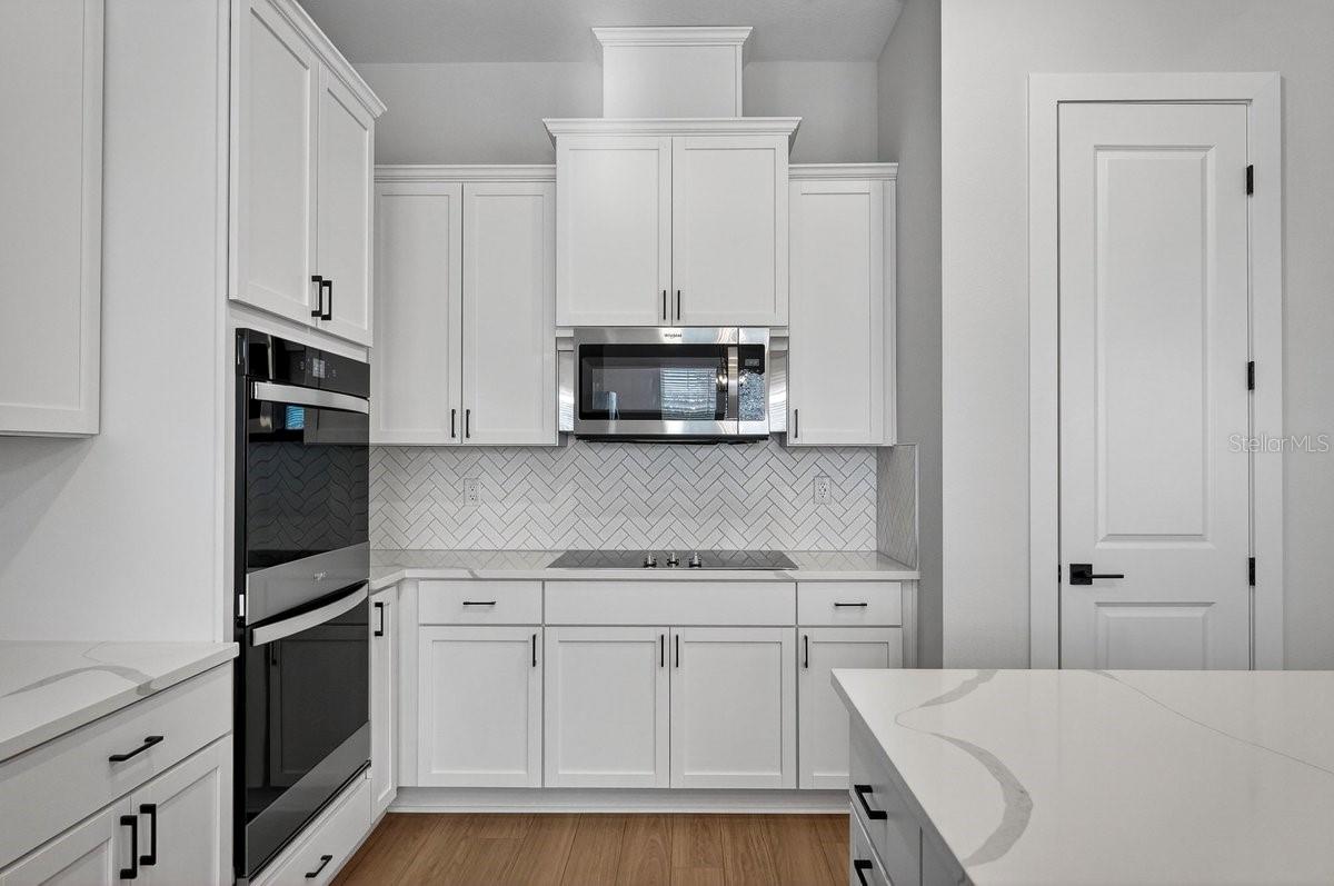 Image 17 of 52 For 8463 Ford Road