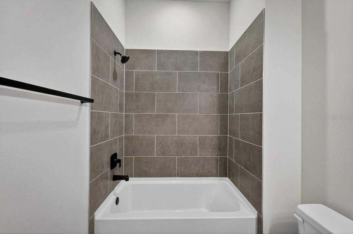 Image 22 of 52 For 8463 Ford Road