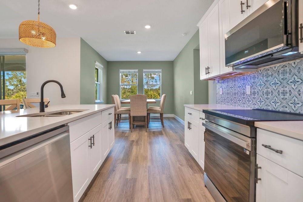 Image 13 of 78 For 3295 Arch Avenue