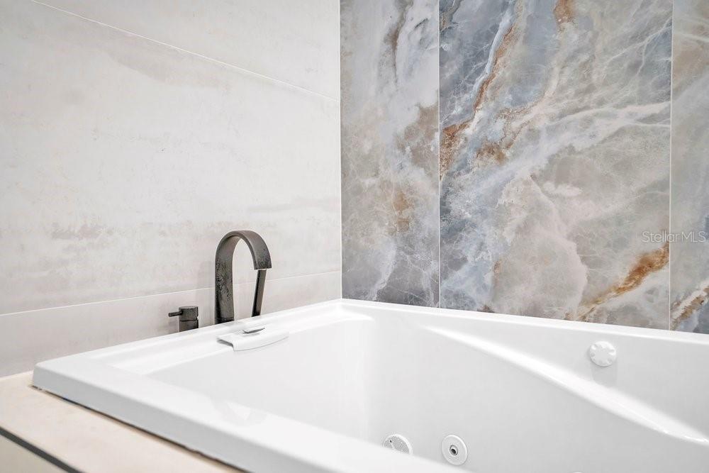 Image 29 of 78 For 3295 Arch Avenue