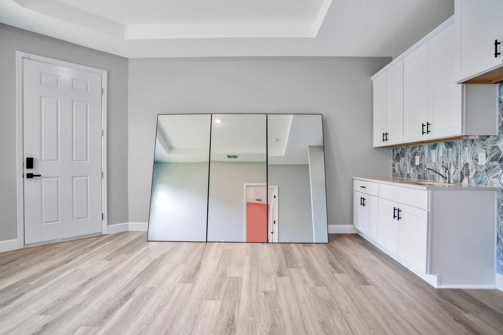 Image 43 of 78 For 3295 Arch Avenue