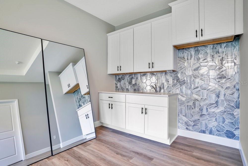 Image 45 of 78 For 3295 Arch Avenue