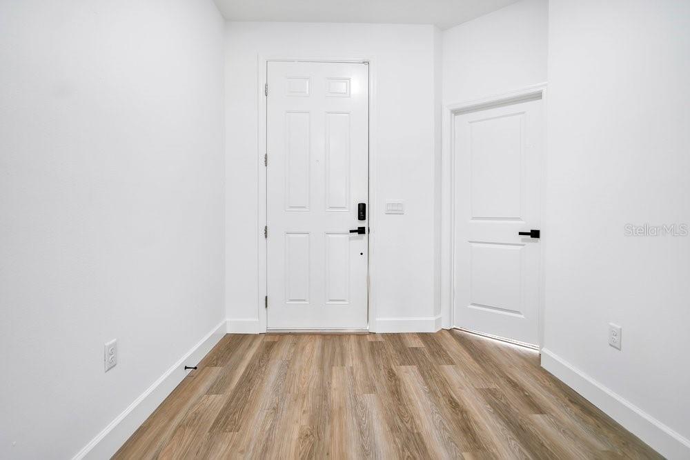 Image 5 of 78 For 3295 Arch Avenue