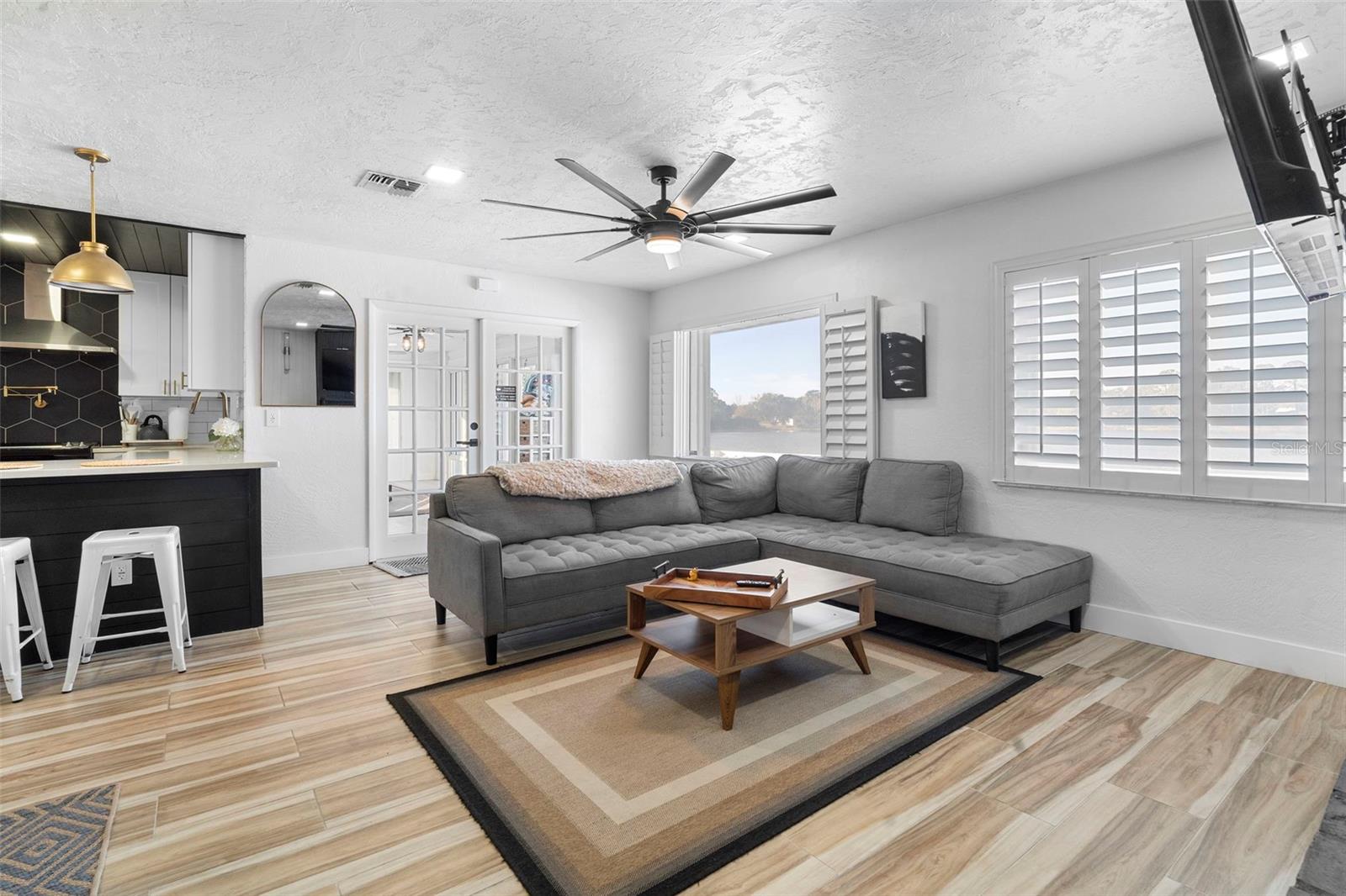 Image 16 of 42 For 1378 Bailey Avenue