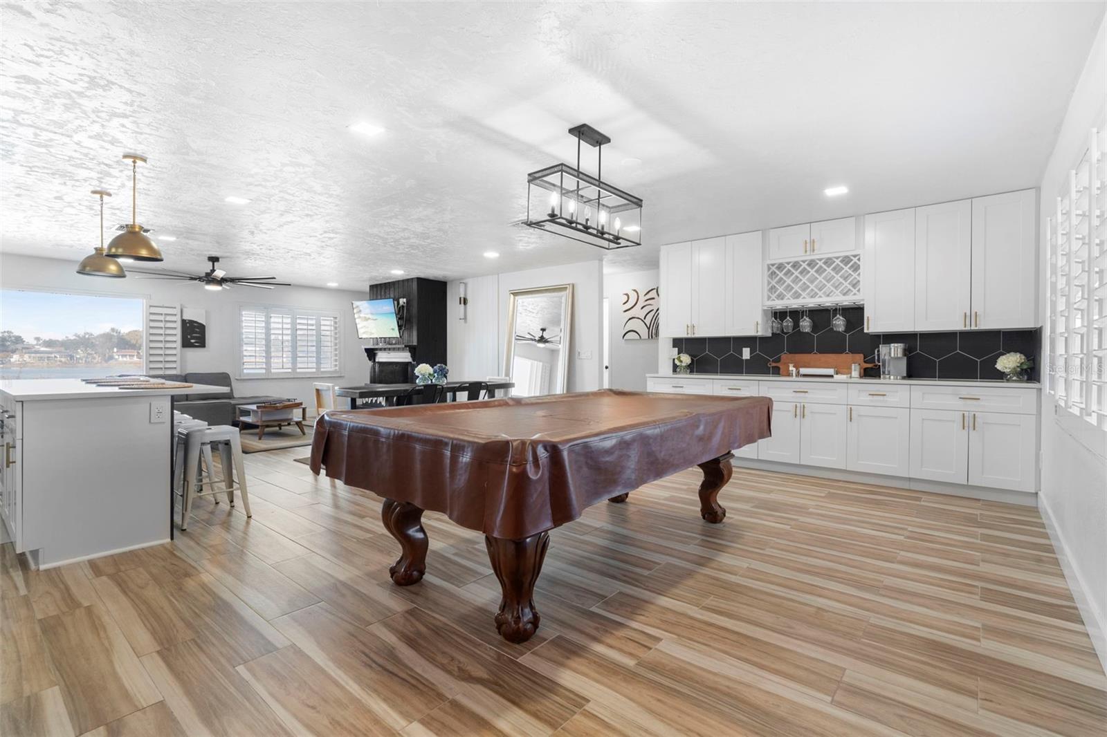 Image 19 of 42 For 1378 Bailey Avenue